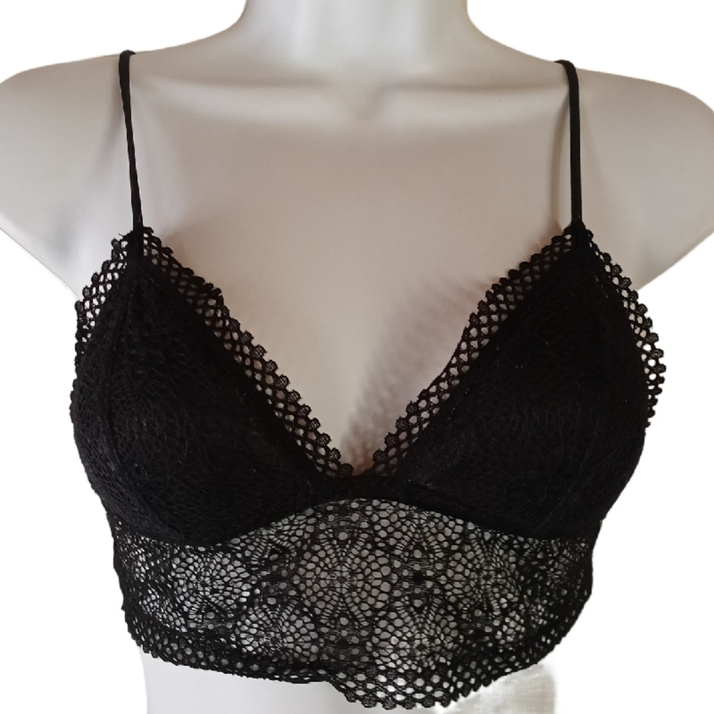 Victoria's Secret Black Lace Triangle Bralette Sheer Scalloped Lace Size Small
